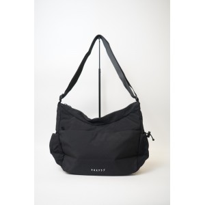 CHIOS3168 Sporty Crossbody Bag 運動袋 / BLACK 黑色